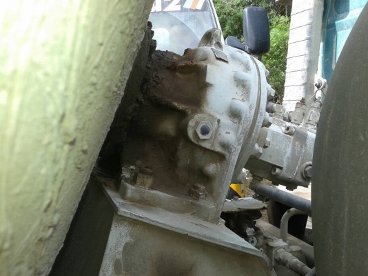 ขายรถโม่ปูน 2.5 คิว 6 ล้อ ISUZU NRR เครื่อง 6HE1 195 แรงม้า คัสซีสวยตลอดเส้น เฟืองท้ายใหญ่ พาวเวอร์ เอกสารสัญญาซื้อขาย