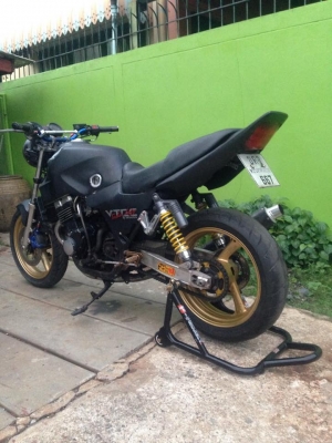 โอ บางนา ขาย ลูกผสม โครง cbr400 เครื่องcb400 ราคาเบาๆ 29,000 บาท