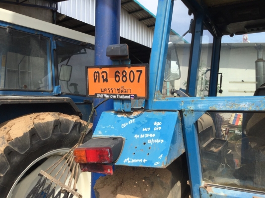 ขายรถไถฟอร์ดรุ่น6610นำเข้า