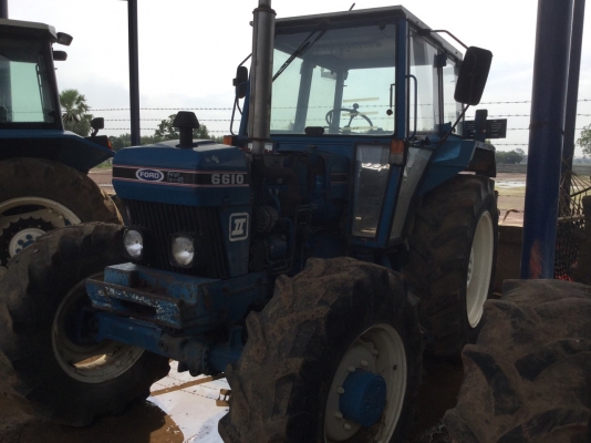 ขายรถไถฟอร์ดรุ่น6610นำเข้า