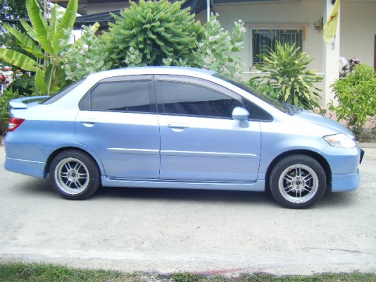 honda city idsi ออโต้ lpgหัวฉีดอย่างดี แม็ก15 ไฟหน้าซีนอล ชุดแต่งรอบคัน ไม่เคยชนแน่นอน