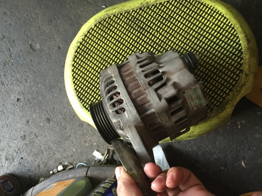 ขายไดชาร์จ honda jazz โฉมแรก  สภาพใหม่ รับประกัน 15วัน ราคา1800บาท