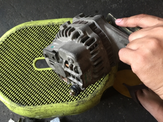 ขายไดชาร์จ honda jazz โฉมแรก  สภาพใหม่ รับประกัน 15วัน ราคา1800บาท