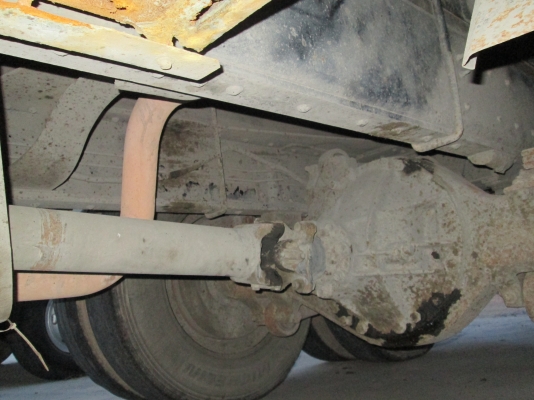 ISUZU-เดทก้าปี.42-เครื่อง.6HH1.NGVตู้3บาน.หัวเดิมบาง.ครัชซีสวย