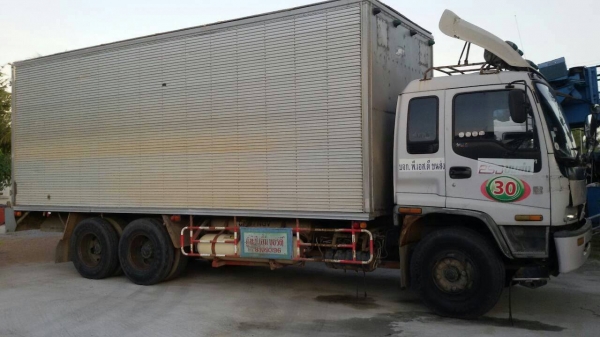 ISUZU-เดทก้าปี.42-เครื่อง.6HH1.NGVตู้3บาน.หัวเดิมบาง.ครัชซีสวย