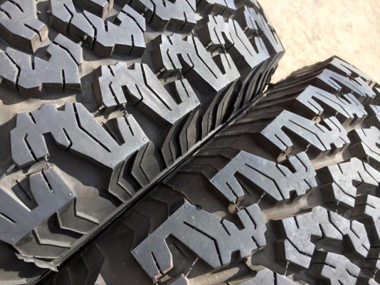 BF Goodrich All-Terrain KO 265 70 r16 ผลิตสัปดาห์ที่49 ปี14