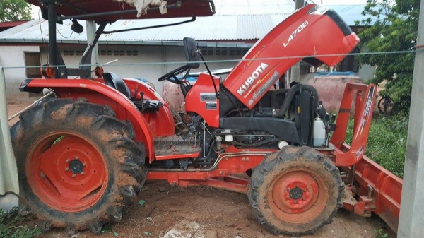 L4708DT+ใบมีดดันดิน+ผานพรวน   รถไร่เดิมๆใช้งานน้อย 435,000บ.