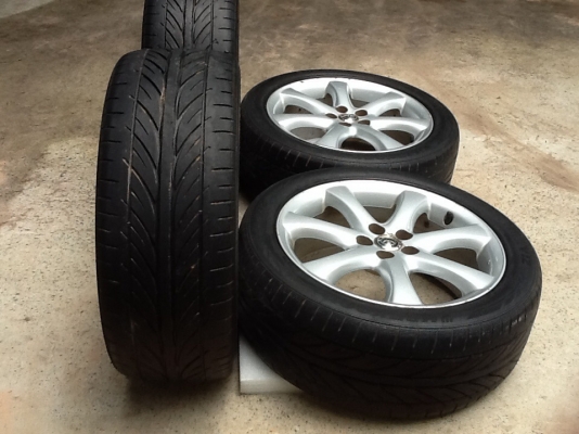 ขายแม็กโตโยต้าวิชแท้ขอบ17 5รู100พร้อมยางราคาถูกมาก ขายแม็กโตโยต้าวิชแท้ขอบ17 5รู100พร้อมยางราคาถูกมาก