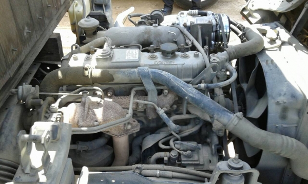 สี่ล้อกลาง อีซูซุ NKR100โบว์ปี50 ป้ายเล็กไม่ติดเวลา สภาพดีสวยพร้อมใช้งาน เล่มทะเบียนพร้อมโอน