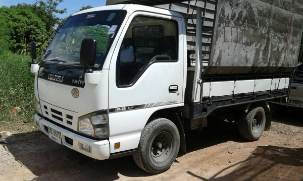 สี่ล้อกลาง อีซูซุ NKR100โบว์ปี50 ป้ายเล็กไม่ติดเวลา สภาพดีสวยพร้อมใช้งาน เล่มทะเบียนพร้อมโอน