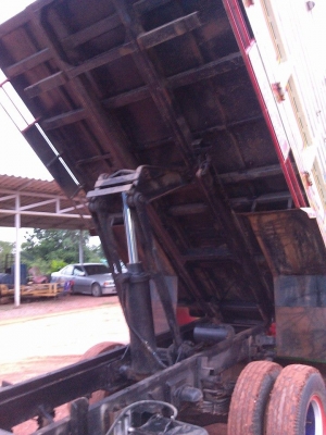 ขายอิแต๋นดั้มหกล้อ เครื่องHINO wo4d 117แรง เกียร์2ลูก แตรลมดั้ม 6 ตันพวงมาลัยพาวเวอร์