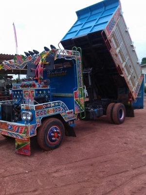 ขายอิแต๋นดั้มหกล้อ เครื่องHINO wo4d 117แรง เกียร์2ลูก แตรลมดั้ม 6 ตันพวงมาลัยพาวเวอร์