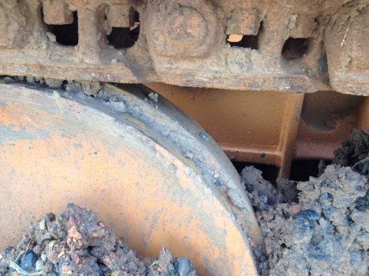 ขายรถแทรคเตอร์ KOMATSU D50A-15 ห้องเลี้ยวน้ำมัน ราคา 320000