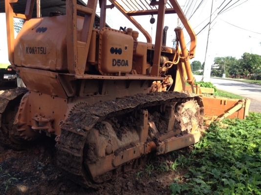 ขายรถแทรคเตอร์ KOMATSU D50A-15 ห้องเลี้ยวน้ำมัน ราคา 320000