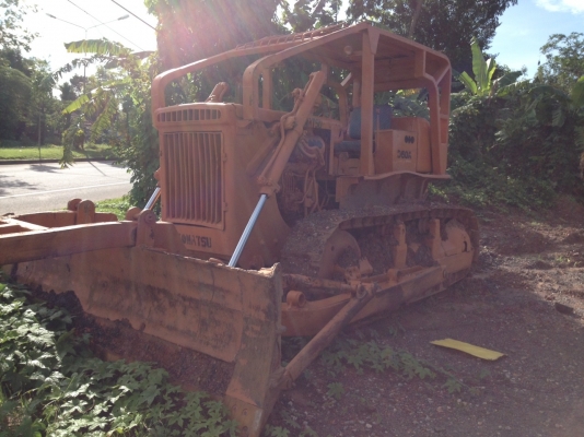 ขายรถแทรคเตอร์ KOMATSU D50A-15 ห้องเลี้ยวน้ำมัน ราคา 320000