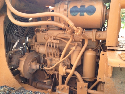 ขายรถแทรคเตอร์ KOMATSU D50A-15 ห้องเลี้ยวน้ำมัน ราคา 320000