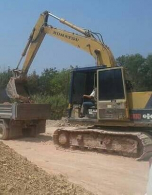 ขายรถแบคโฮ KOMATSU PC100-3 มีแอร์ เอกสารอินวอย ราคา 400000