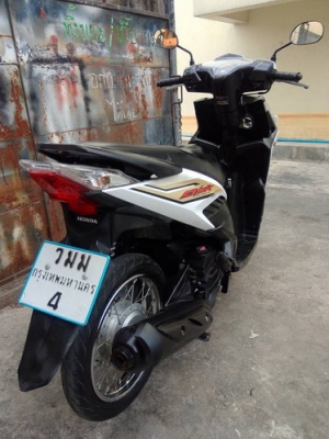 Honda Click 110i เลขทะเบียนสวยครับ 4 กทม หัวฉีดประหยัดน้ำมัน
