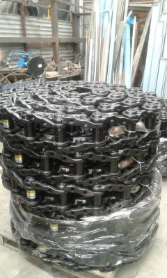 โซ่รถขุด มีหลายขนาดครับ PC20,PC30,PC200,SK200มีครับ