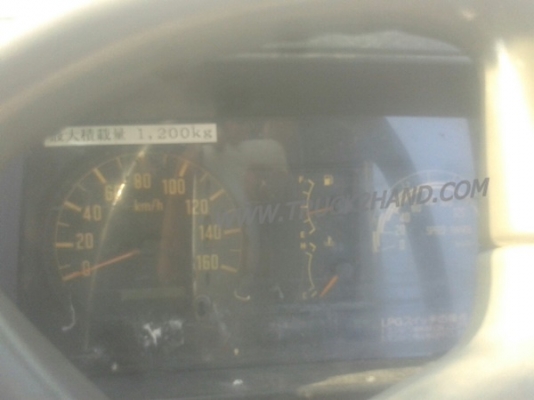 รถบรรทุก 4 ล้อ ISUZU ELF ติดแก๊ส LPG