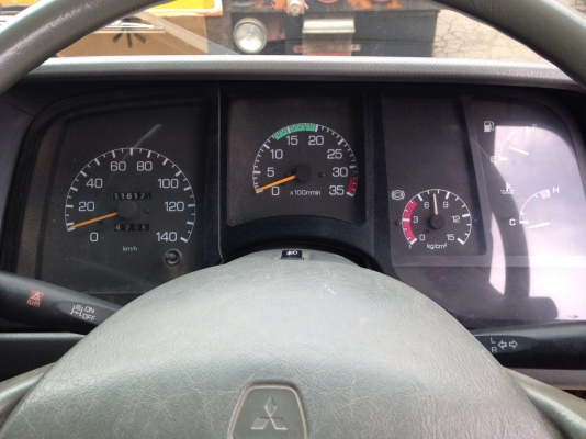 FUSO รถเครนสว่าน FUSO รถเครนสว่าน