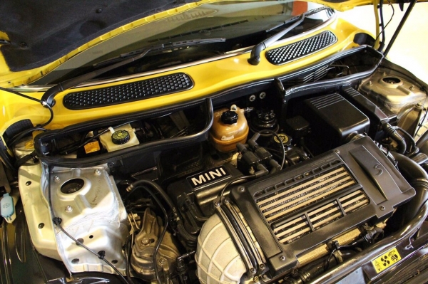 ขาย MINI Cooper S R53 ตัวรถปี 2004 จดปี 2011 เกียร์ธรรมดา หายากตัวแรง ภายในสีดำแดง เครื่องเสียงชุดใหญ่เต็มหลัง ล้อแต่ง mini 17 หลังคาลายธงชาติ สคู๊ปหน้าเคฟล่า รถเซอร์วิทย์ที่ A Motorsport. ตลอดมีใบเสร็จอยู่หมด ราคาถูกเหลือเชื่อขายเพียง 699,000 บาท จัดไฟแน ขาย MINI Cooper S R53 ตัวรถปี 2004 จดปี 2011 เกียร์ธรรมดา หายากตัวแรง ภายในสีดำแดง เครื่องเสียงชุดใหญ่เต็มหลัง ล้อแต่ง mini 17 หลังคาลายธงชาติ สคู๊ปหน้าเคฟล่า รถเซอร์วิทย์ที่ A Motorsport. ตลอดมีใบเสร็จอยู่หมด ราคาถูกเหลือเชื่อขายเพียง 699,000 บาท จัดไฟแน