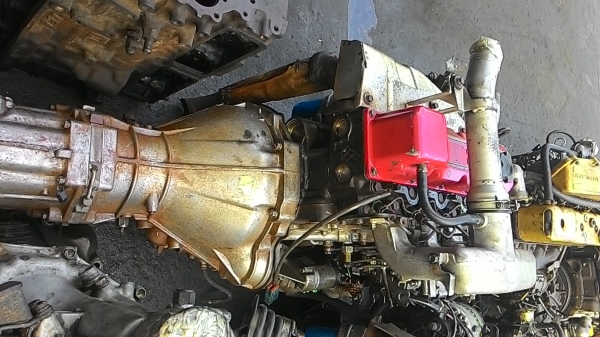 เครื่องนิสสัน td27 ฝาแดง ฟรอนเทีร์ยพร้อมเกีร์ยเครื่องดีไม่มีไอ