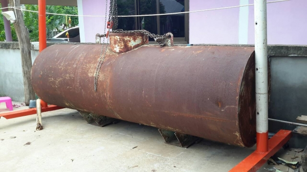 ขายถังน้ำ ยาว3ม. สูง1ม.สภาพใช้งานได้