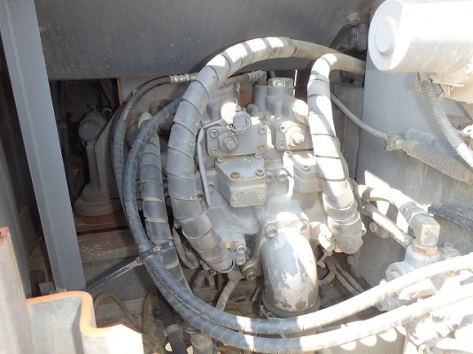 Hitachi EX120-5 เก่าญี่ปุ่น แทรค60ซม. พร้อมไลน์หัวกระเจาะ