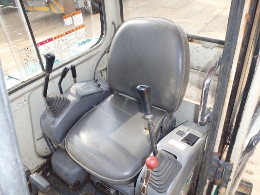 Komatsu PC40-7E เก่าญี่ปุ่น