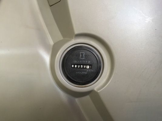 KOBELCO SK200-8 YN11 8,XXX ชั่วโมง เล่มทะเบียนครบ รถสวย ใช้งานดี KOBELCO SK200-8 YN11 8,XXX ชั่วโมง เล่มทะเบียนครบ รถสวย ใช้งานดี