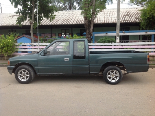 อีซุสุ มังกรแค๊ปเครื่อง2,500