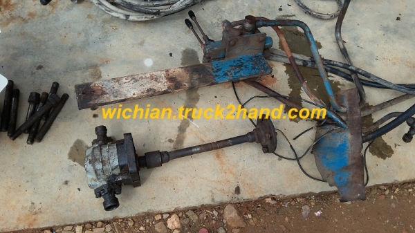 ขายแล้วขอบคุณเฮียไร่จันทร์แดงมากครับ ชุดตักหน้ารถไถฟอร์ด6600 เก่านอกกระบอกใหญ่มาก อุปกรณ์ครบๆเอาไปติดตั้งได้เลย