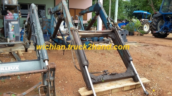 ขายแล้วขอบคุณเฮียไร่จันทร์แดงมากครับ ชุดตักหน้ารถไถฟอร์ด6600 เก่านอกกระบอกใหญ่มาก อุปกรณ์ครบๆเอาไปติดตั้งได้เลย
