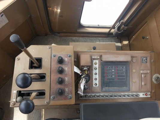 ขาย CAT 936E ซีเรียลสูง 2,700 นำเข้าจากญี่ปุ่น 090-986-2521 อ๊อบ