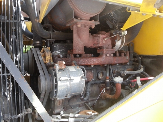 ขาย KOMATSU WA 400-3E นำเข้าจากญี่ปุ่น สภาพ 90\% ติดต่อ 090-986-2521 อ๊อบ