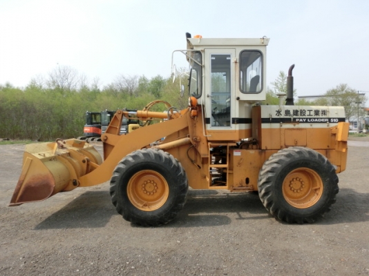 ขาย รถตัก KOMATSU 510 กรองเดี่ยว ซีเรียลสูง มีหลายคัน นำเข้าจากญี่ปุ่น 090-986-2521 อ๊อบ ขาย รถตัก KOMATSU 510 กรองเดี่ยว ซีเรียลสูง มีหลายคัน นำเข้าจากญี่ปุ่น 090-986-2521 อ๊อบ