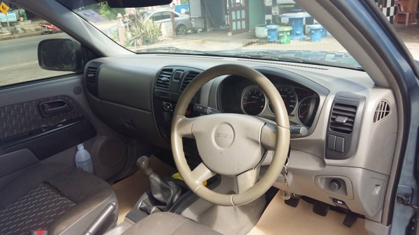 อีซูซุดีแมกปี2003 4ประตูเครื่อง2500เทอรโบกระจกไฟฟ้าเพาเวอรรถเดิมทั้งคันต่อรองได้คับ อีซูซุดีแมกปี2003 4ประตูเครื่อง2500เทอรโบกระจกไฟฟ้าเพาเวอรรถเดิมทั้งคันต่อรองได้คับ