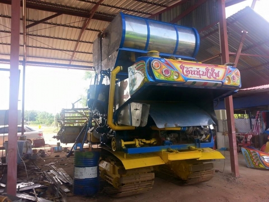 ขายรถเกี่ยวข้าว เกษตรพัฒนา ไอ้หนุ่มไวไฟ อุ้ม2.5ตัน เครื่อง210เทอร์โบ ตัวเดิน12 ปั้ม22 สวยใหม่ทั้งคัน สนใจโทร 090-8588220คุณนะ 093-3258446คุณบิว ID:narong498 หรือเข้าดูสินค้าอื่นๆได้ที่ www.truck.in.th/498 หรือเพจFacebook ณรงค์ ซื้อขายรถมือสอง (เว็บไซต์ส่ว