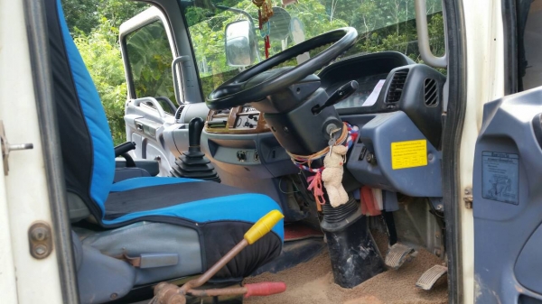 รถฮีโน่ 6 ล้อดั้ม FC4J  150 แรงม้า. ปี 49   ( รถวิ่ง 25x,xxx กม. )         สนใจติดต่อ  081 - 6079515