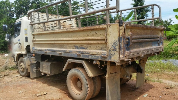 รถฮีโน่ 6 ล้อดั้ม FC4J  150 แรงม้า. ปี 49   ( รถวิ่ง 25x,xxx กม. )         สนใจติดต่อ  081 - 6079515