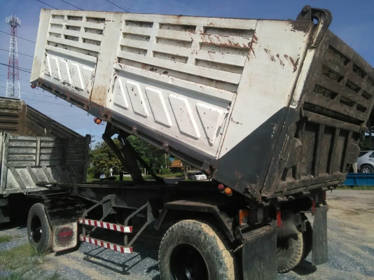 รถอีซูซุ 10 ล้อดั๊ม FXZ  270 แรงม้า.  ปี 49   ( ขายแม่ , ลูก. )      สนใจติดต่อ  081 - 6079515