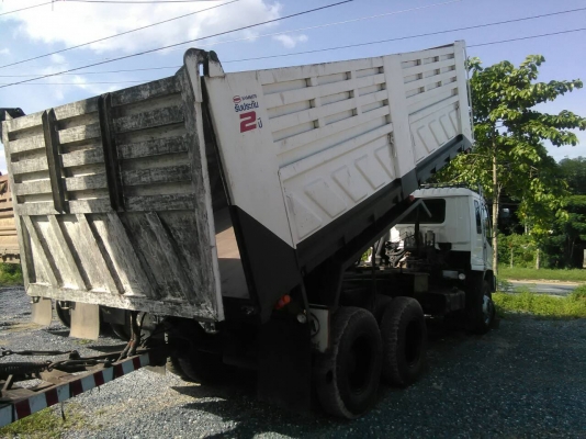 รถอีซูซุ 10 ล้อดั๊ม FXZ  270 แรงม้า.  ปี 49   ( ขายแม่ , ลูก. )      สนใจติดต่อ  081 - 6079515