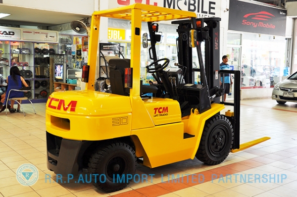 ขายรถโฟล์คลิฟท์มือสอง TCM รุ่น FD30N8  ราคา 325,000 บาท นำเข้าจากประเทศญี่ปุ่น 100\% ไม่เคยใช้งานในประเทศไทย