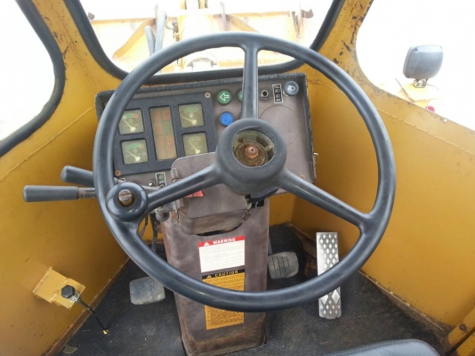 มาใหม่ !! ขายรถตักล้อยาง WA180-1 ยี่ห้อ KOMATSU นำเข้าจากต่างประเทศแท้ 100\% สภาพสวย ไม่เคยใช้งานในไท มาใหม่ !! ขายรถตักล้อยาง WA180-1 ยี่ห้อ KOMATSU นำเข้าจากต่างประเทศแท้ 100\% สภาพสวย ไม่เคยใช้งานในไท