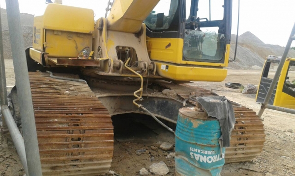 KOMATSU  200-8 ขายถูก ตามสภาพ ด่วน