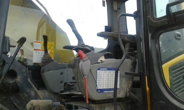 KOMATSU  200-8 ขายถูก ตามสภาพ ด่วน