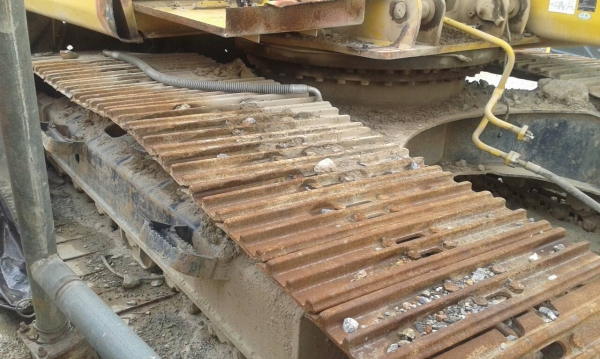 KOMATSU  200-8 ขายถูก ตามสภาพ ด่วน