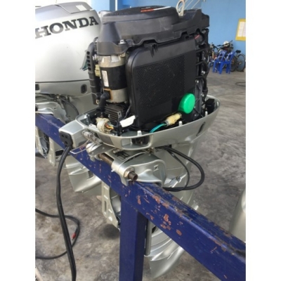 ขายเครื่องยนต์เรือ Honda BF50 4จังหวะ 3สูบ มือสองจากญี่ปุ่น