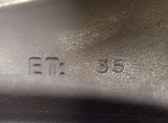 ล้อแท้ BENZ ขอบ17 กว้าง 8นิ้ว off +35 สภาพดี ไม่เคยซ่อม